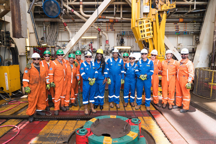 Bezoek aan Near Shore Drilling Platform 'West Castor'